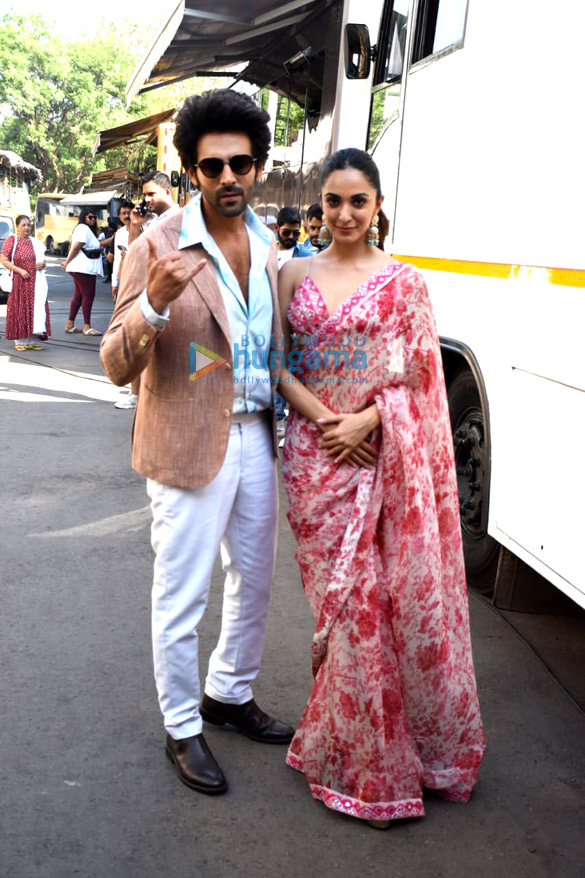 Photos: Kartik Aaryan, Kiara Advani, Anees Bazmee and others snapped during the promotions of Bhool Bhulaiyaa 2