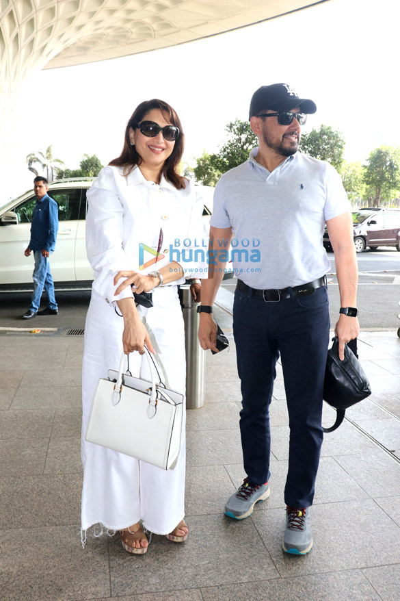 Photos: Madhuri Dixit, Samantha Ruth Prabhu and Aaditya Thackeray snapped at the airport Photos: Madhuri Dixit, Samantha Ruth Prabhu and Aaditya Thackeray snapped at the airport