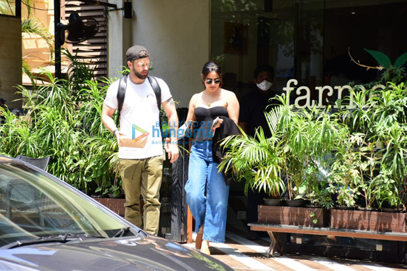 Photos: Neha Sharma snapped at Farmers’ Cafe in Bandra Photos: Neha Sharma snapped at Farmers’ Cafe in Bandra