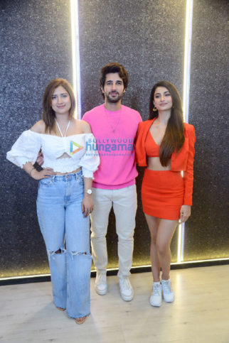 Photos: Palak Tiwari, Aditya Seal, and Deeksha Toor snapped at a dance studio in Andheri