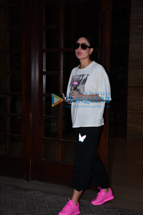 photos parties and events kareena kapoor khan malaika aroras house parties and events photos spotted visiting 2
