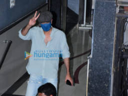 Photos: Ranbir Kapoor spotted in Bandra