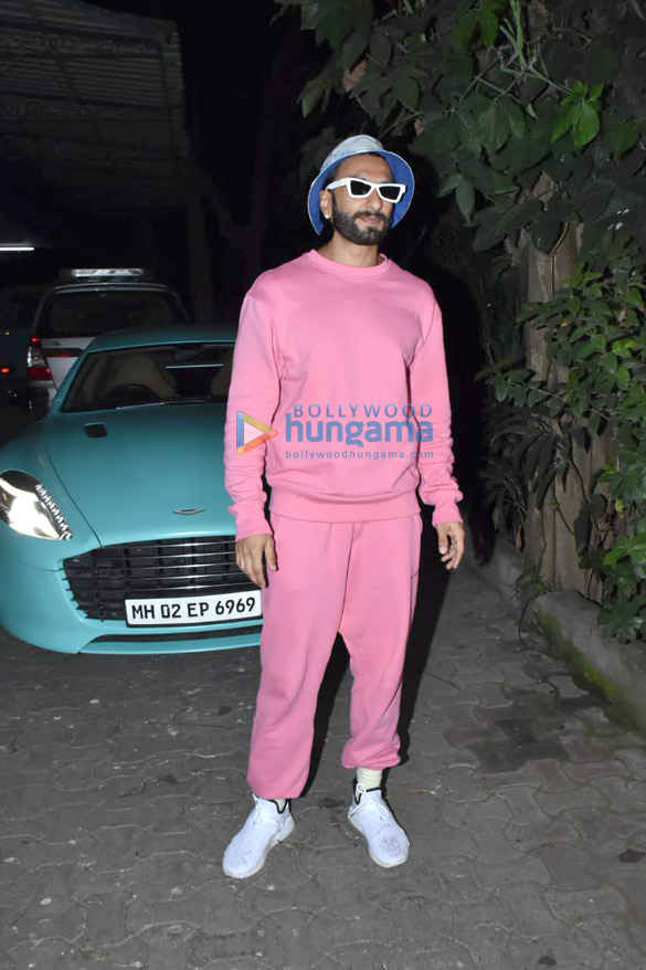 photos ranveer singh snapped at a dubbing studio in bandra 3 3