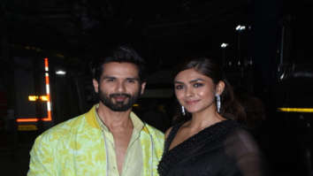 Photos: Shahid Kapoor and Mrunal Thakur promote Jersey on The Kapil Sharma Show