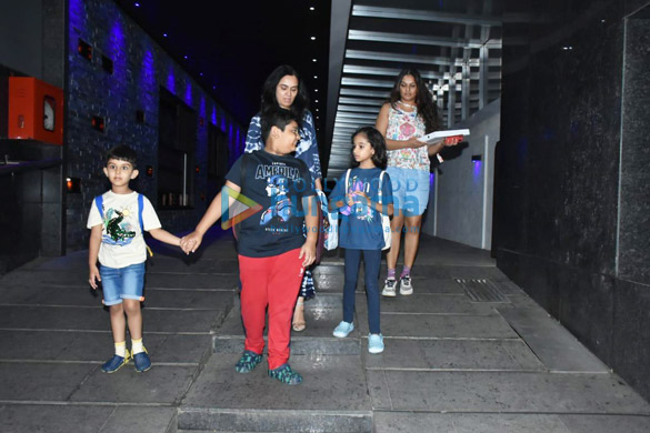 photos shraddha kapoor siddhanth kapoor and others snapped at game palacio in bandra 7