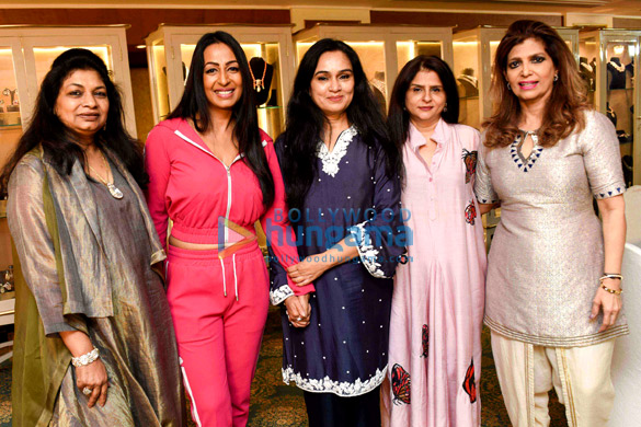 photos smita thackeray archana aggarwal padmini kolhapure bina aziz kashmira shah and madhu chopra attend the unveiling of the modern vintage collection 3