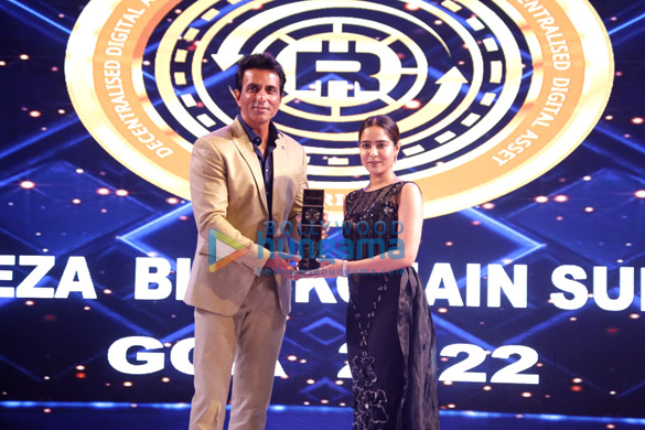 photos sonu sood arrives as chief guest at the rikeza blockchain summit in goa 7