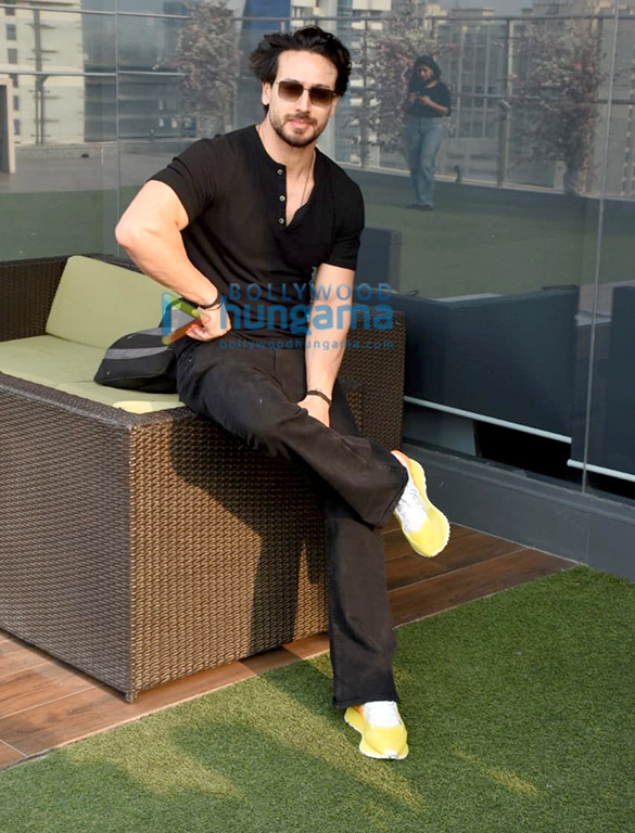 photos tara sutaria snapped during the promotions of heropanti 2 4