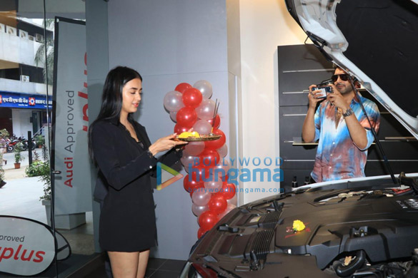 photos tejasswi prakash and karan kundra purchase audi q7 7