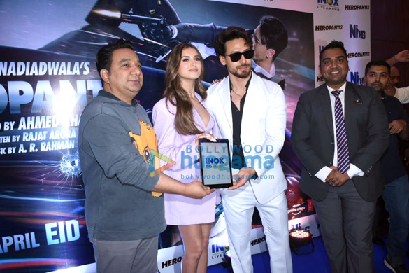 photos tiger shroff and tara sutaria grace the song launch of miss hairan from their film heropanti 2 1
