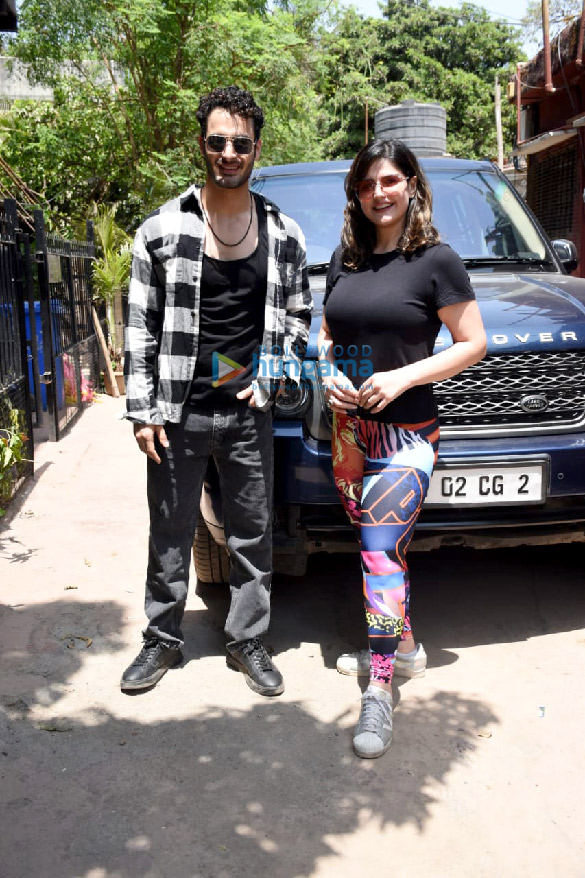 photos zareen khan and umar riaz snapped at a dance hall in andheri 4