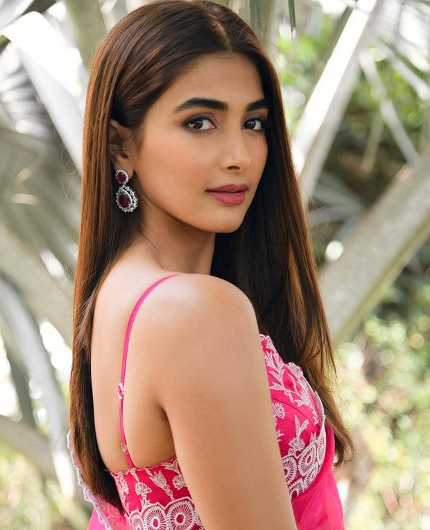 PoojaHegde casts a spell in stunning fuchsia pink organza saree worth Rs. 38,000 for Acharya promotions