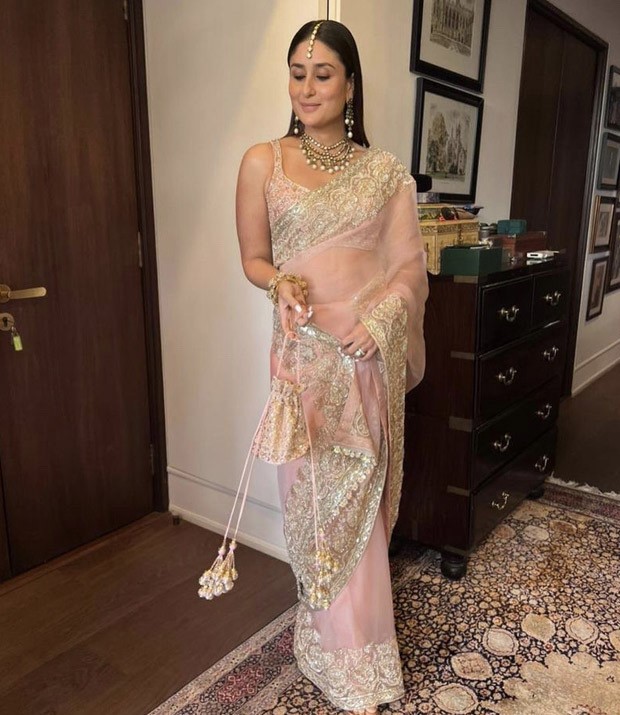 Ranbir Kapoor-Alia Bhatt Wedding: Kareena Kapoor Khan enchants in blush pink organza saree by Manish Malhotra for the marriage ceremony Ranbir Kapoor-Alia Bhatt Wedding: Kareena Kapoor Khan enchants in blush pink organza saree by Manish Malhotra for the marriage ceremony