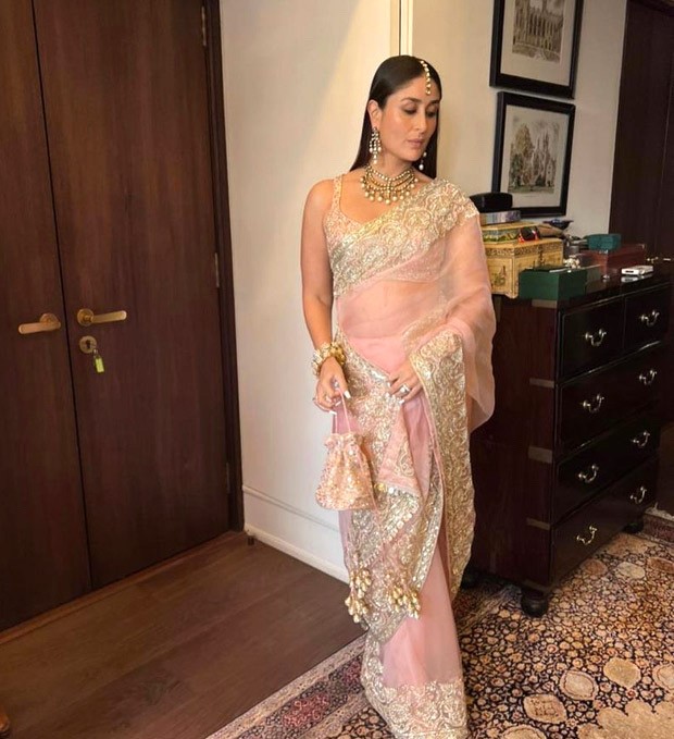 Ranbir Kapoor-Alia Bhatt Wedding: Kareena Kapoor Khan enchants in blush pink organza saree by Manish Malhotra for the marriage ceremony Ranbir Kapoor-Alia Bhatt Wedding: Kareena Kapoor Khan enchants in blush pink organza saree by Manish Malhotra for the marriage ceremony