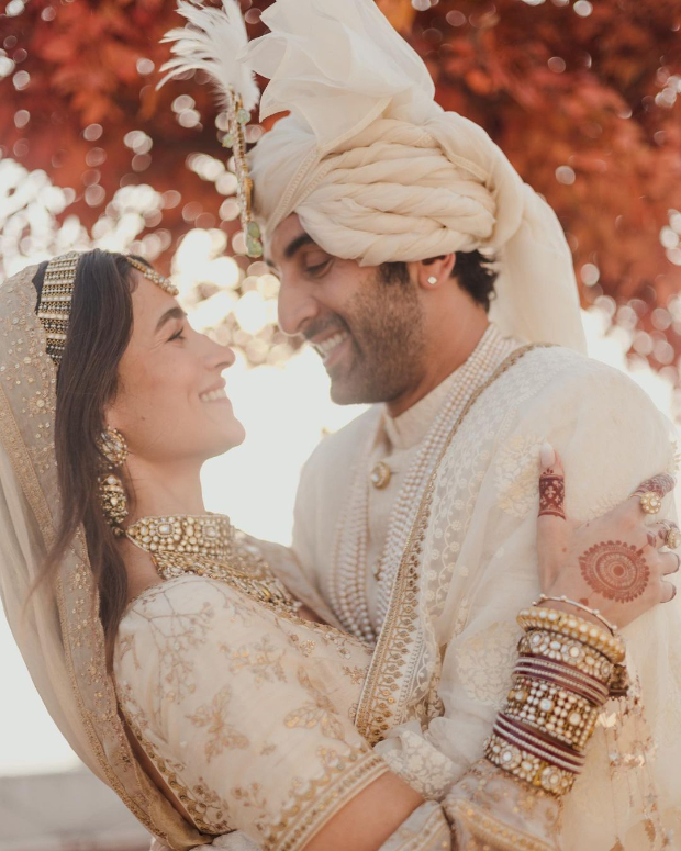 Ranbir Kapoor-Alia Bhatt Wedding: Newlyweds share first photos, seal it with a kiss - 'we got married' Ranbir Kapoor-Alia Bhatt Wedding: Newlyweds share first photos, seal it with a kiss - 'we got married'
