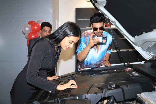 Tejasswi Prakash buys Audi Q7 worth Rs. 80 lakh; Karan Kundrra feels proud of his girlfriend