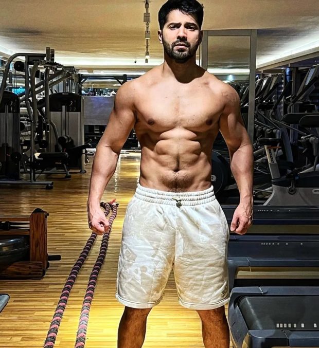 Varun Dhawan impresses fans with shirtless photo flaunting his abs as he shoots Bawaal in Lucknow 
