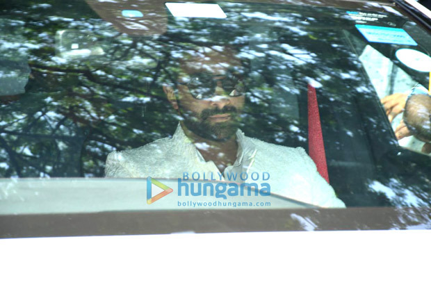 Ranbir Kapoor-Alia Bhatt Wedding: Neetu Kapoor, Mahesh Bhatt, Karan Johar, Ayan Mukerji, Soni Razdan, Shaheen Bhatt arrive at the wedding venue