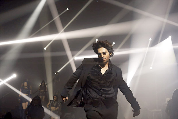 Bhool Bhulaiyaa 2: Kartik Aaryan shows smooth dance moves in recreated version of 'Hare Ram Hare Krishna' song