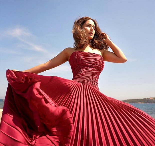 Cannes 2022: Hina Khan makes exquisite appearance in crimson patterned strapless gown at the French Riviera  Cannes 2022: Hina Khan makes exquisite appearance in crimson patterned strapless gown at the French Riviera