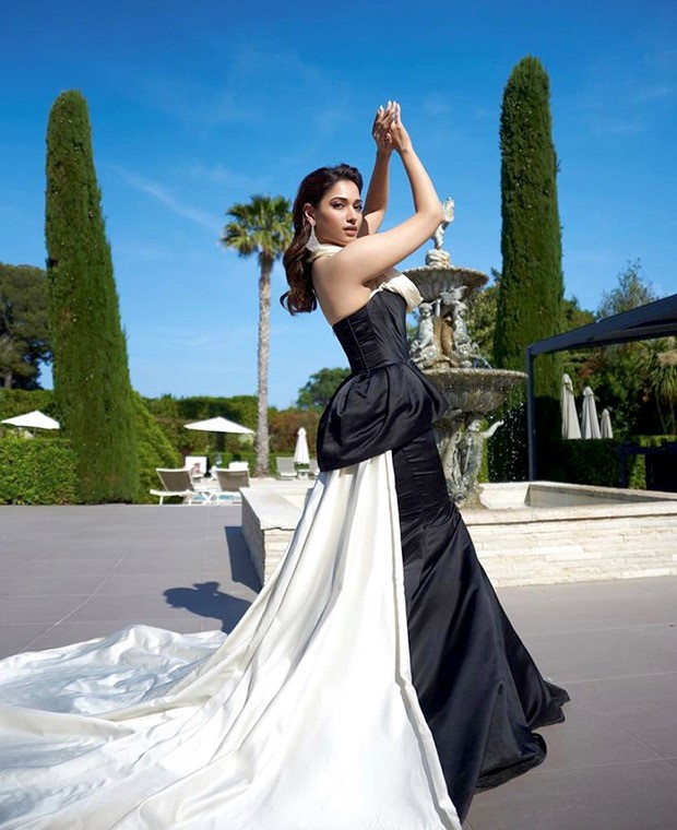 Cannes 2022: Tamannaah Bhatia looks drop dead gorgeous in dramatic black and white gown by Gauri & Nainika Cannes 2022: Tamannaah Bhatia looks drop dead gorgeous in dramatic black and white gown by Gauri & Nainika