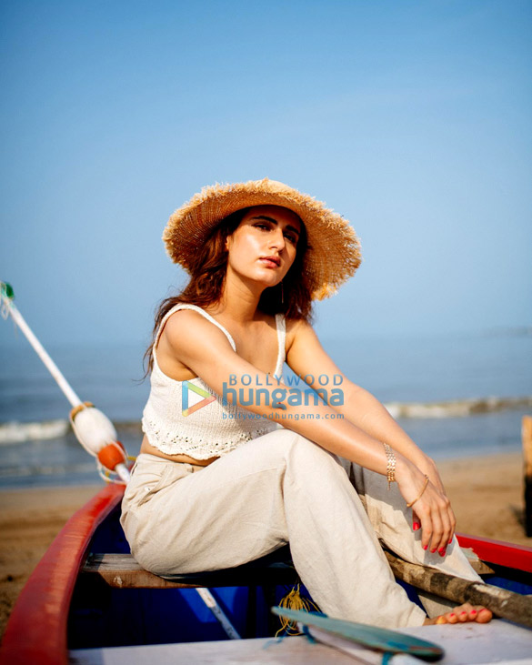 fatima sana shaikh 1 43