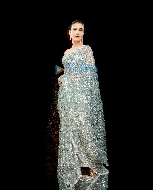 fatima sana shaikh 6 5