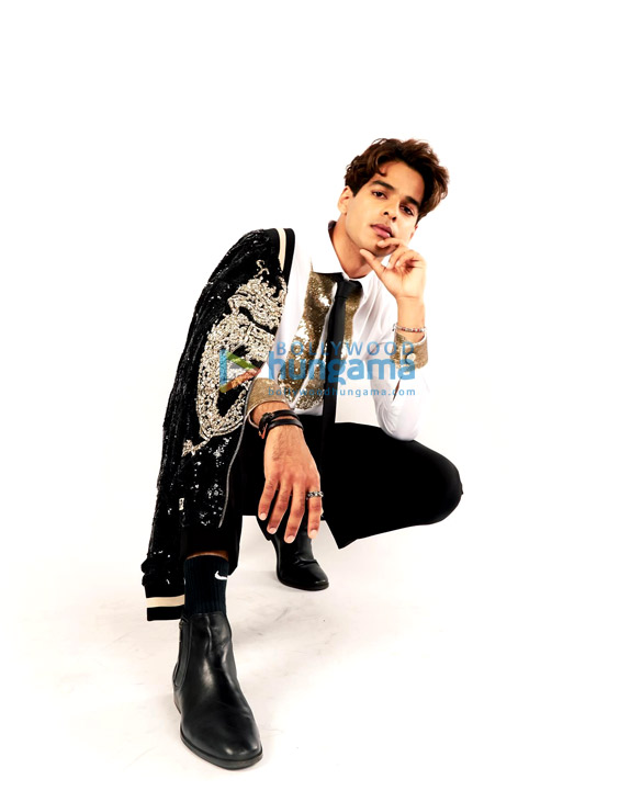 ishaan khatter 2 4