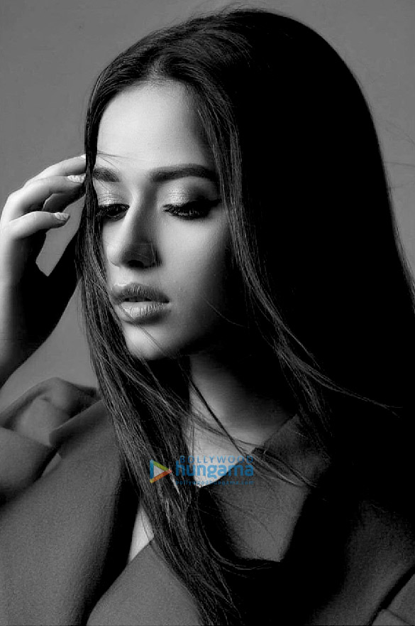 jannat zubair rahmani 1 27