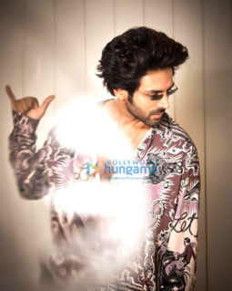 Celeb Photos Of Kartik Aaryan
