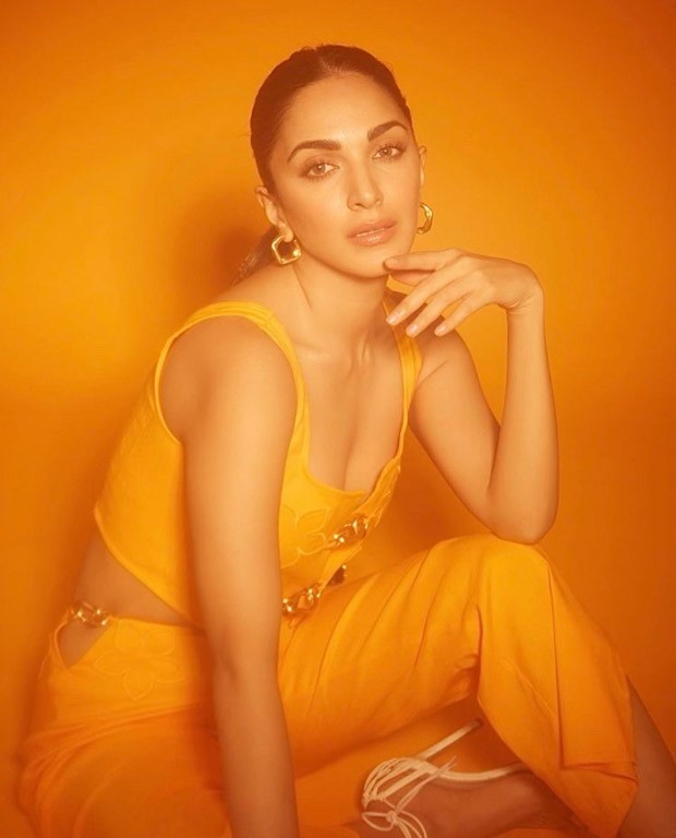 Kiara Advani shines bright in yellow crop top and pants worth Rs. 43,100 for Bhool Bhulaiyya 2 promotions
