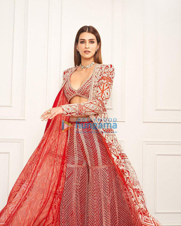 kriti sanon 5 23