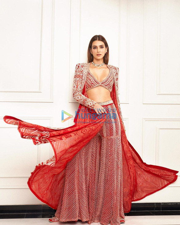 kriti sanon 7 11