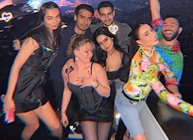 Nysa Devgn looks stunning as she attends Dua Lipa's concert in London with her friends Nysa Devgn looks stunning as she attends Dua Lipa's concert in London with her friends