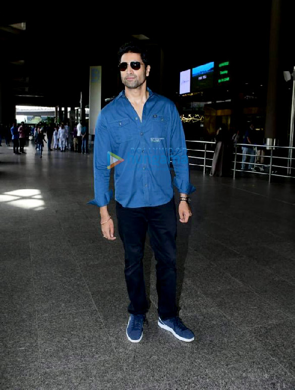 photos adivi sesh arrives in mumbai for major promotions 5