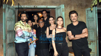 Photos: Anil Kapoor, Harsh Varrdhan Kapoor and others snapped at Pali Bhavan in Bandra