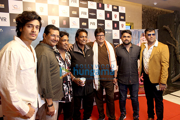photos celebs grace the premiere of dehati disco 1
