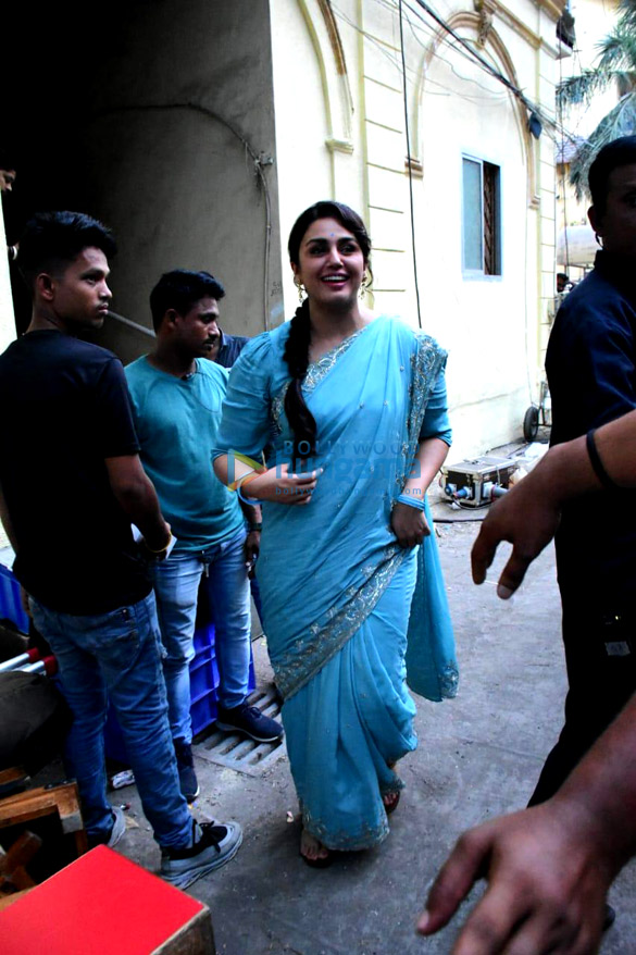 photos huma qureshi spotted shooting for tarla dalal biopic in bandra 4