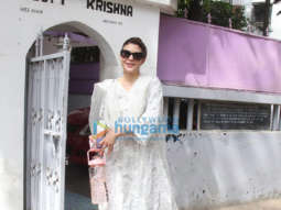 Photos: Jacqueline Fernandez spotted outside a dance class in Khar