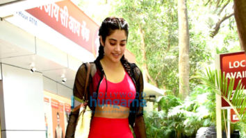 Photos: Janhvi Kapoor snapped in Bandra