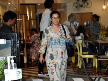 Photos: Kajol snapped at Farmers' Cafe in Bandra