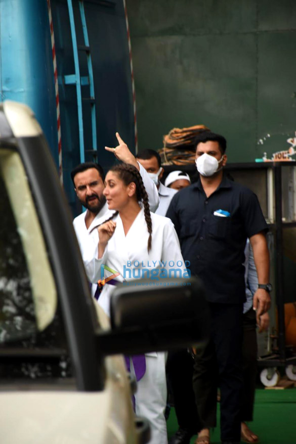 Photos: Kareena Kapoor Khan and Saif Ali Khan spotted during their shoot in Juhu