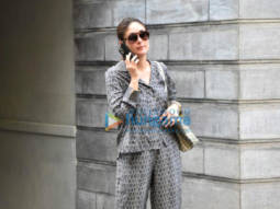 Photos: Kareena Kapoor Khan snapped outside Randhir Kapoor’s house in Bandra