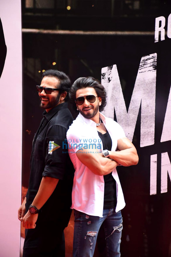 photos ranveer singh and rohit shetty snapped at chings secret made in india launch 4