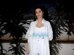 Photos: Shraddha Kapoor spotted post a shoot outside Gemini Studio