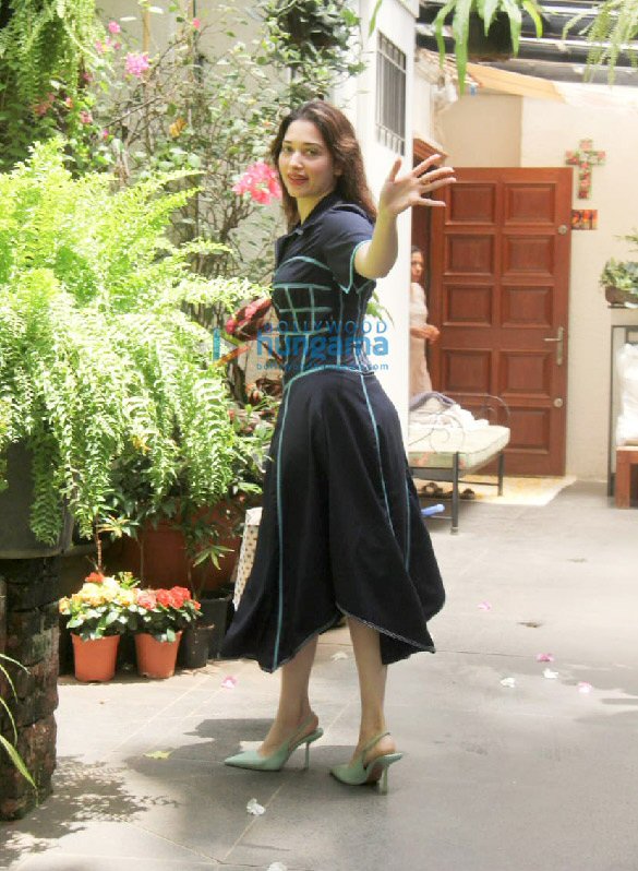 photos tamannaah bhatia spotted outside a salon in bandra 3 2