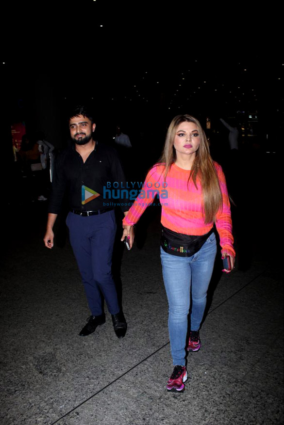 photos tejasswi prakash karan kundra and rakhi sawant snapped at the airport 2