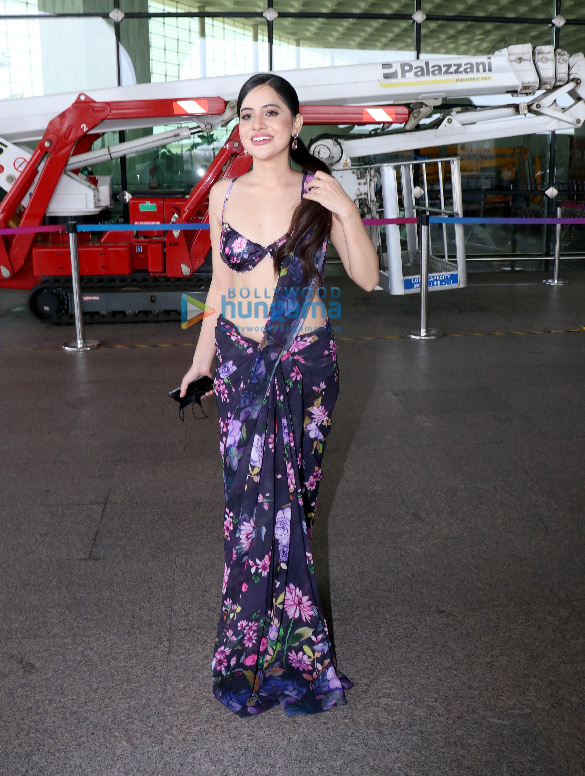 photos urfi javed snapped at the airport 4 3