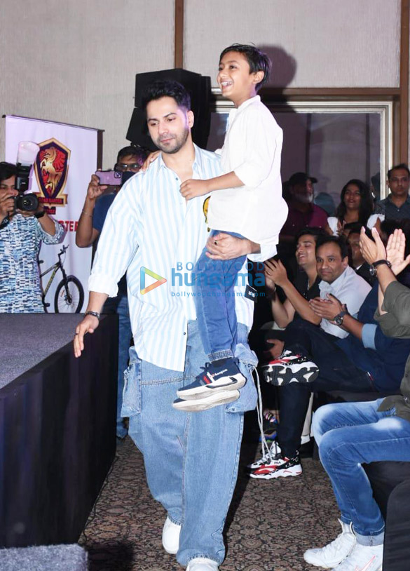 photos varun dhawan ganesh acharya and others snapped at the dehati disco press conference 4
