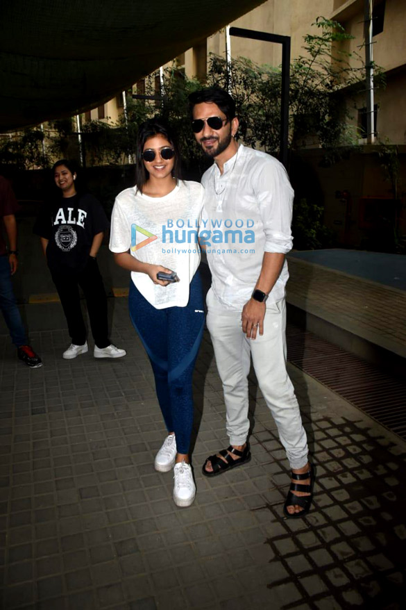 photos varun dhawan govinda maniesh paul and others snapped in andheri 4